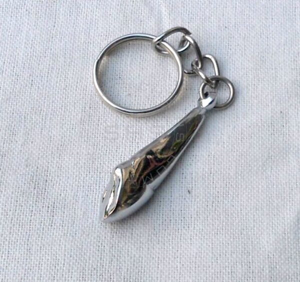 Canine tooth shaped keychain for dental promotions - Image 3